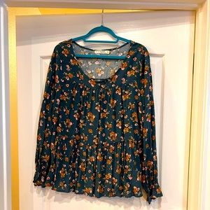 Live to be Spoiled top .. long sleeve.. lightweight